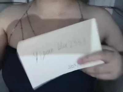 [原创] 女朋友自慰摸摸